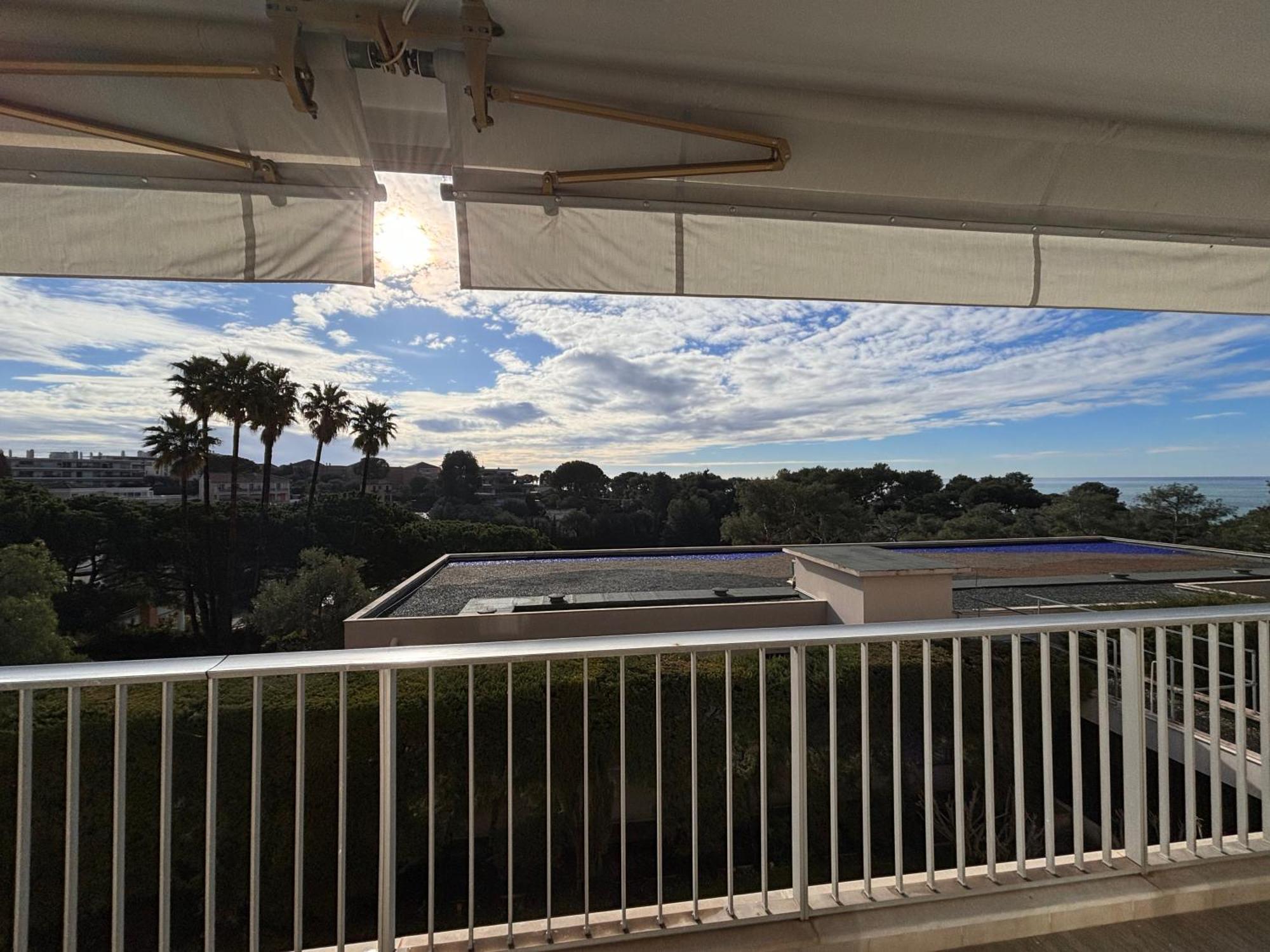 French Riviera Apartment With Swimming Pool And Free Parking Near Monaco Рокебрюн — Кап-Мартен Экстерьер фото